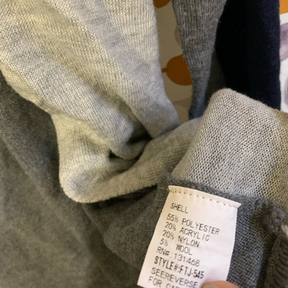 🔥5/$25 Fate Gray and Navy Cardigan Sz S - Picture 5 of 6